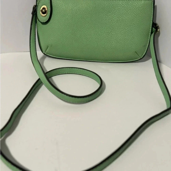 Joy Susan Lux Crossbody Wristlet light green - Picture 2 of 8